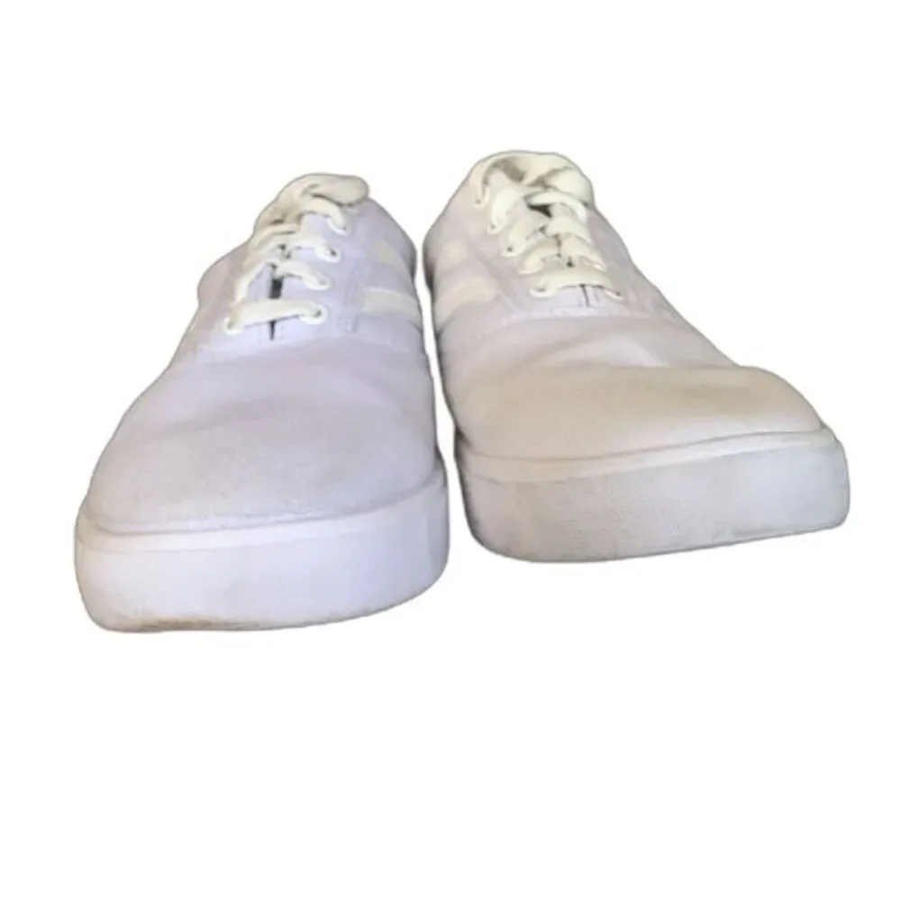 Tretorn Nylite Women's White Canvas Memory Foam Lace Up Sneaker Size 8.5